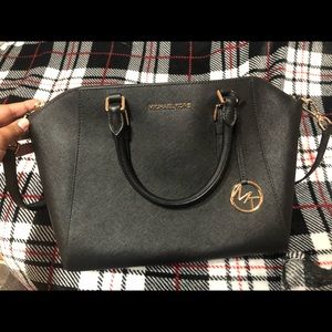 Black and Gold Michael Kors Crossbody